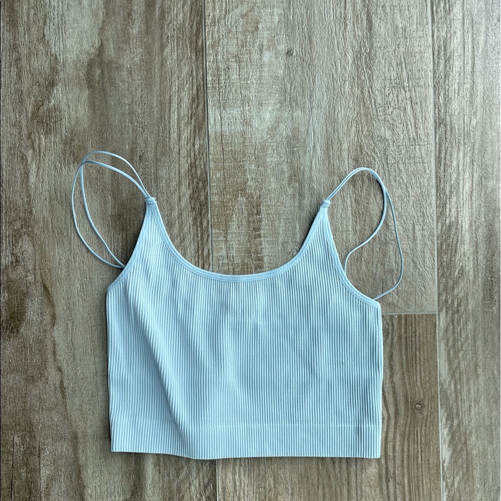 Aritzia Sunday Best Ribbed Crop
